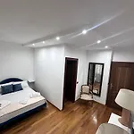 Garden Oda ve Kahvaltı 4*