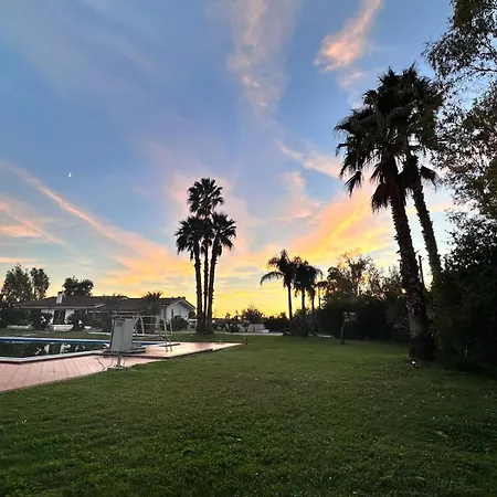فندق مبيت وإفطار Garden *